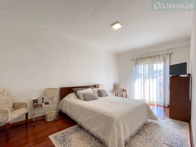 Apartamento T5 para Venda em Paranhos Foto 28