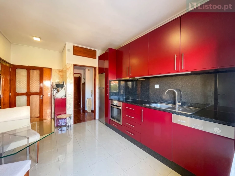 Apartamento T5 para Venda em Paranhos Foto 12