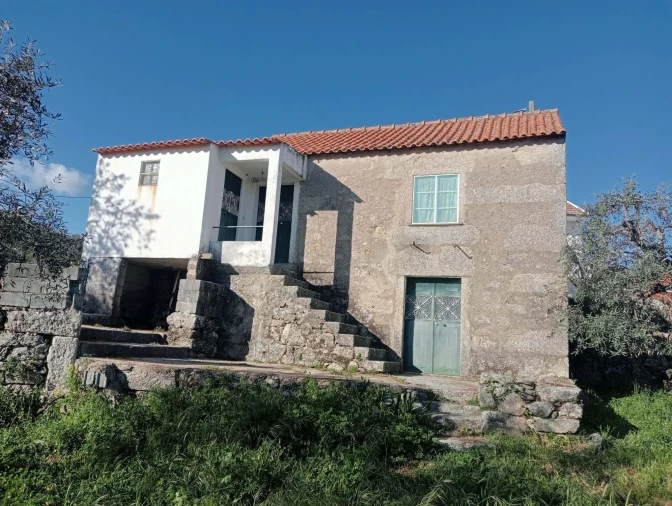 Moradia T2 para Venda em Monsanto e Idanha-A-Velha
