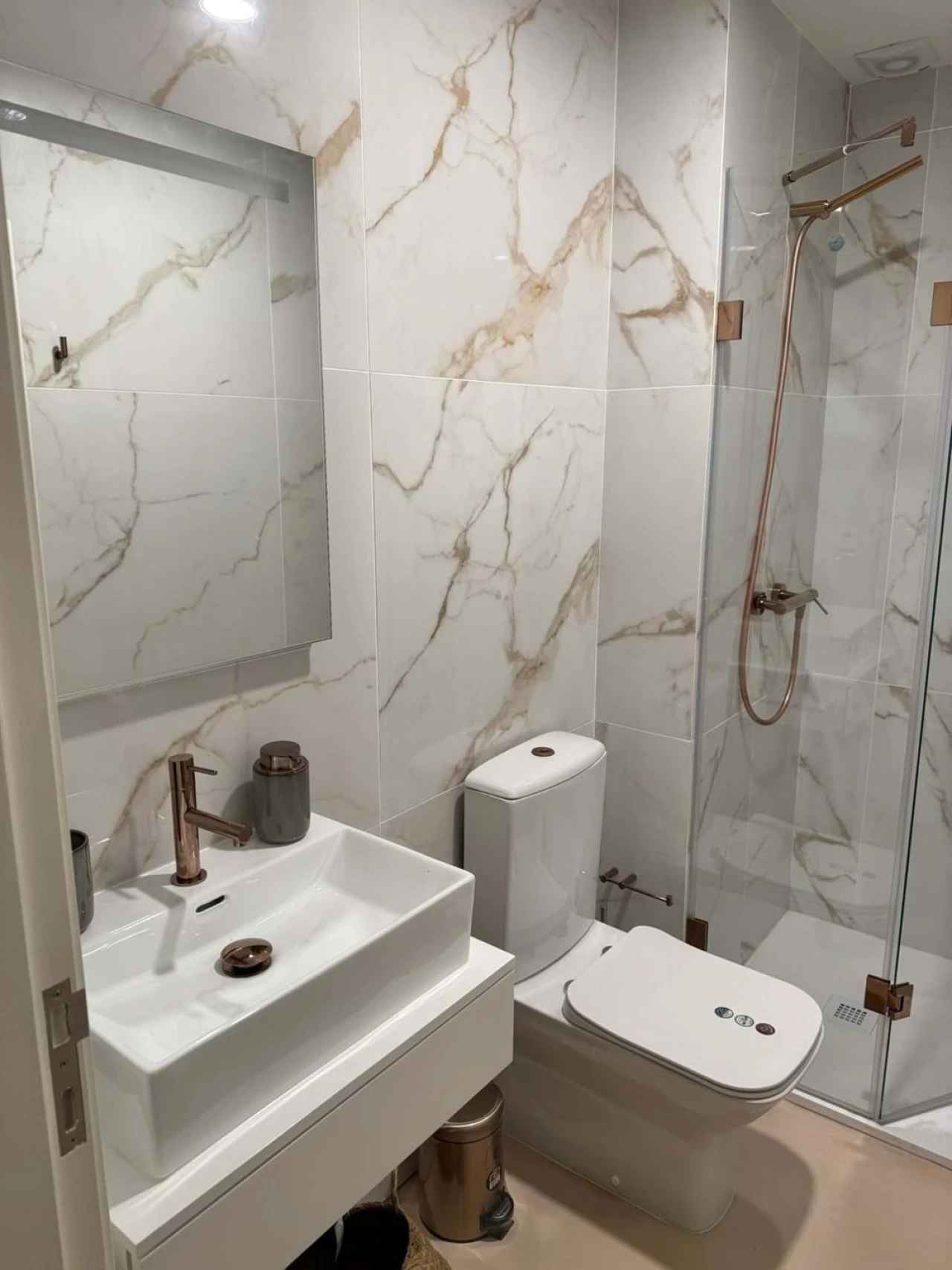 Apartamento T1 para Venda em Cedofeita, Santo Ildefonso, Sé, Miragaia, São Nicolau e Vitória Foto 8