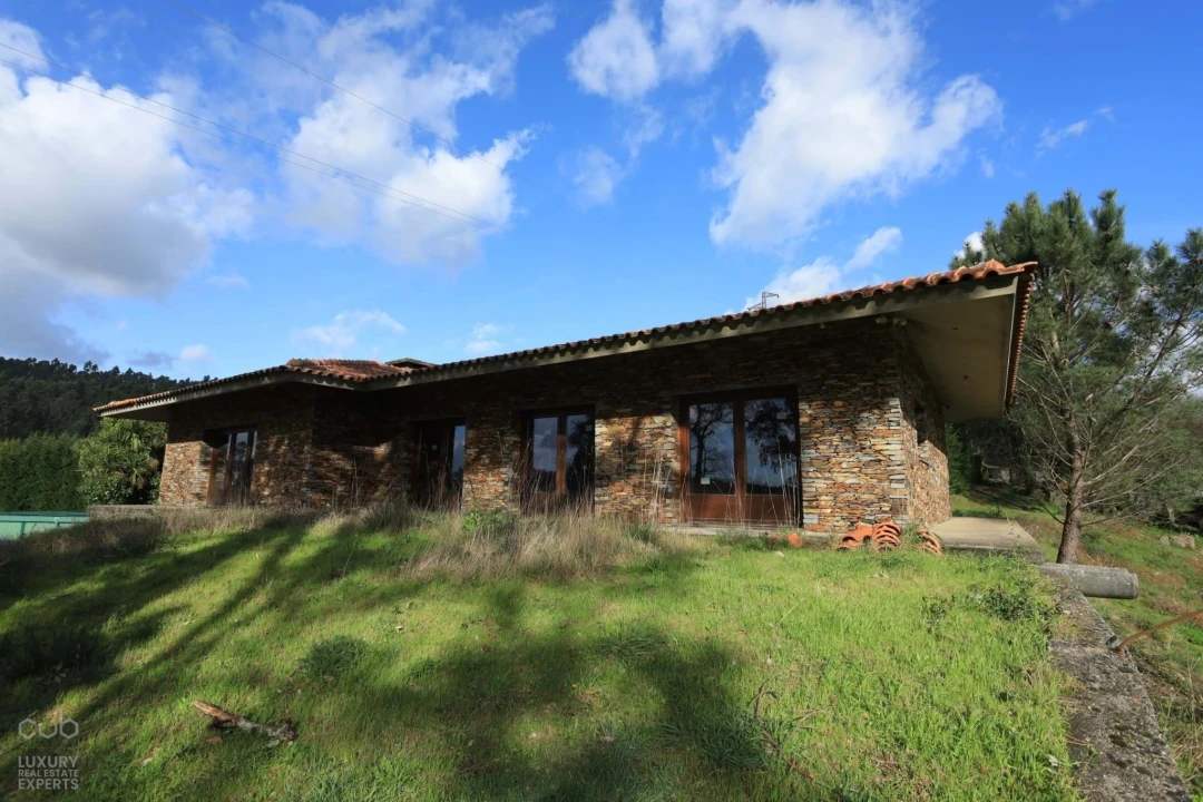 Quinta T4 para Venda em Lagares e Figueira Foto 1