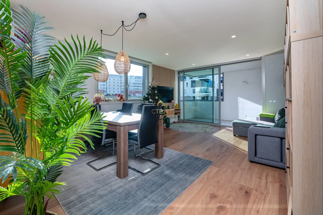 Apartamento T2 para Venda em Moscavide e Portela Foto 2