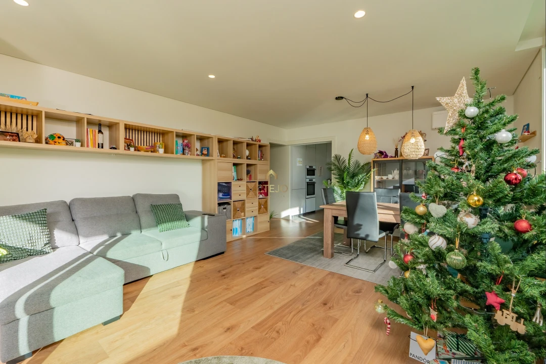 Apartamento T2 para Venda em Moscavide e Portela Foto 5