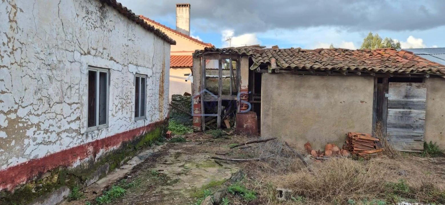 Moradia T2 para Venda em Aguas Belas Foto 5