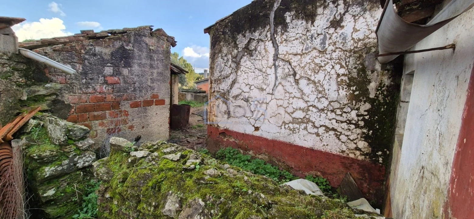 Moradia T2 para Venda em Aguas Belas Foto 24