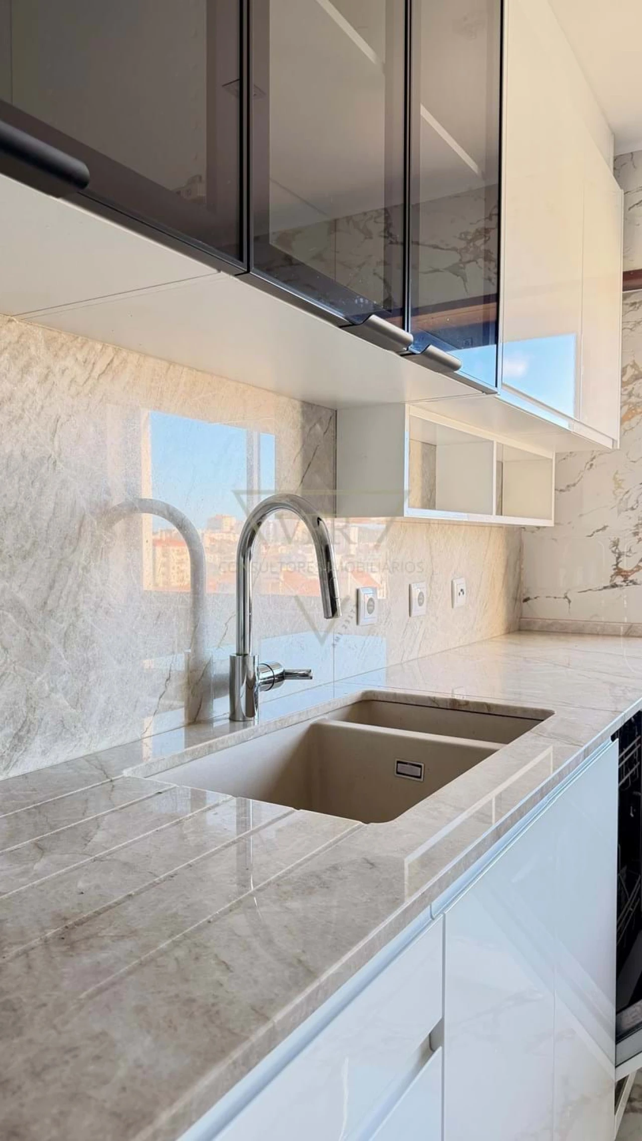 Apartamento T3 para Venda em Agualva e Mira-Sintra Foto 11