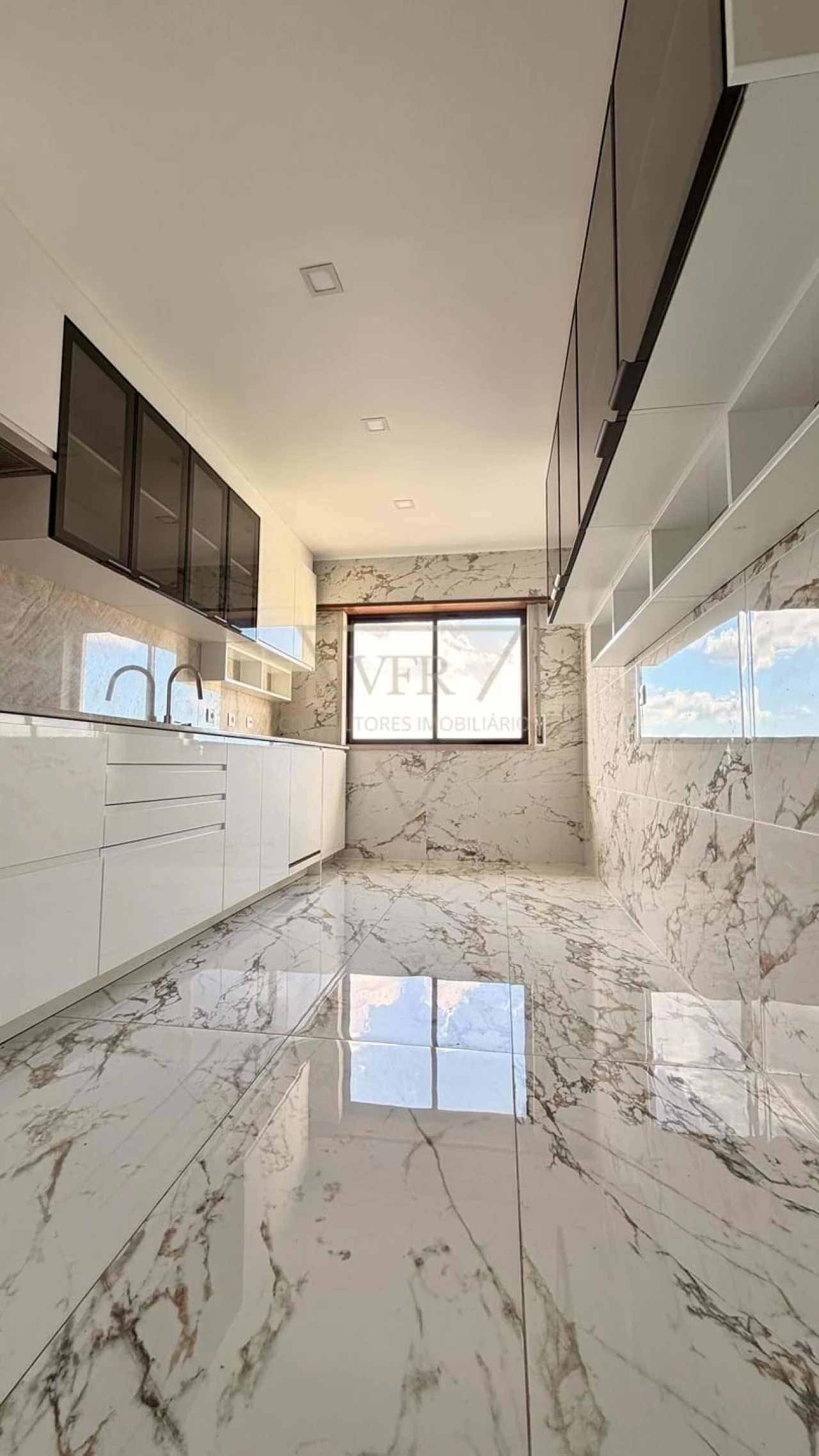 Apartamento T3 para Venda em Agualva e Mira-Sintra Foto 12