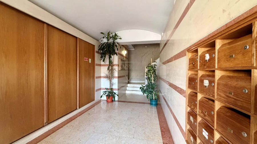 Apartamento T3 para Venda em Agualva e Mira-Sintra Foto 37