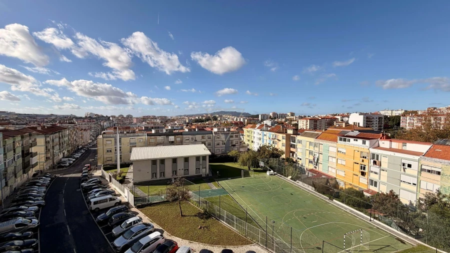 Apartamento T3 para Venda em Agualva e Mira-Sintra Foto 32