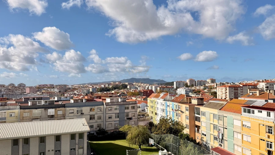 Apartamento T3 para Venda em Agualva e Mira-Sintra Foto 7