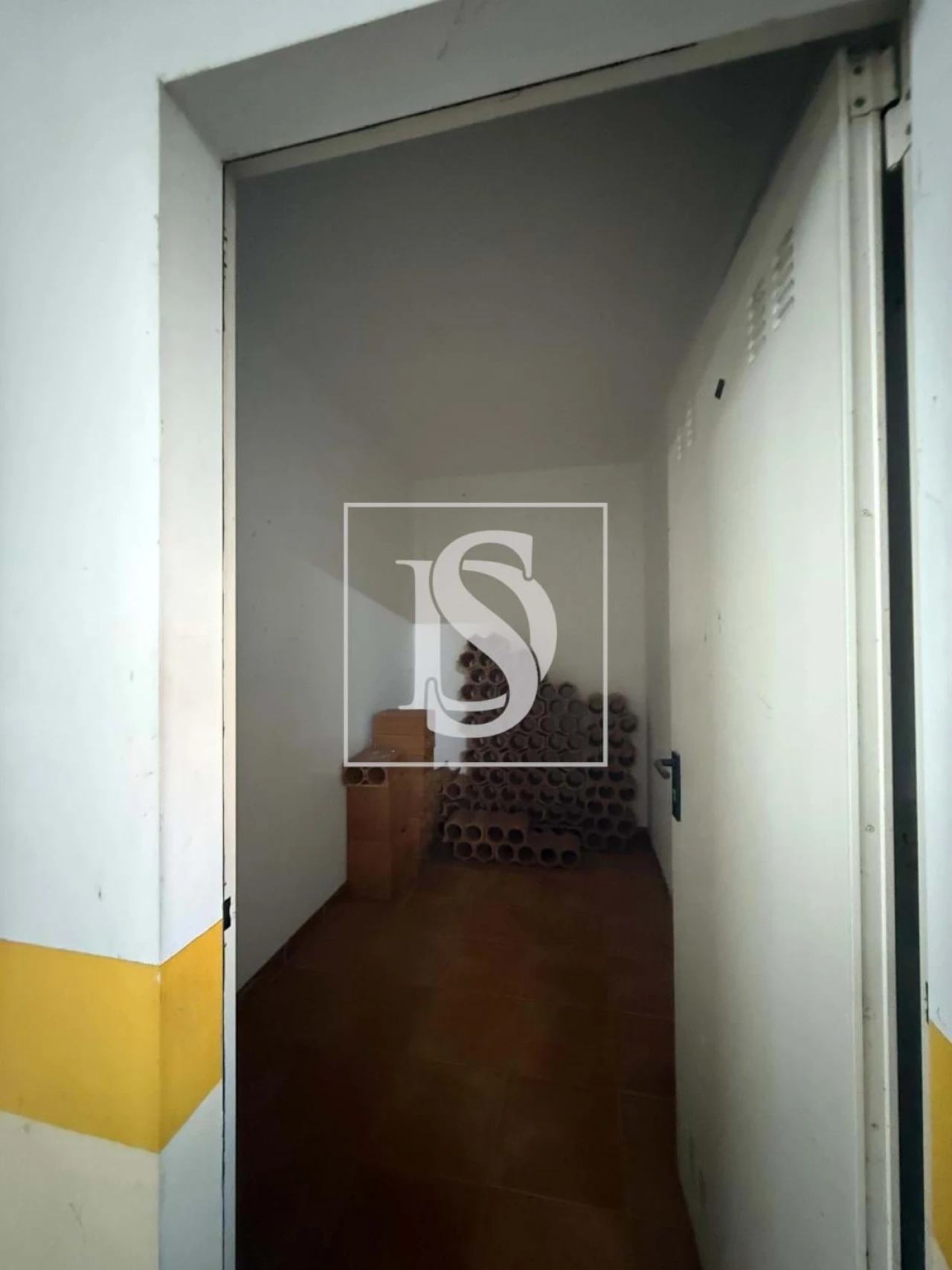 Garagem para Venda em Marvila, Ribeira Santarém, São Salvador, São Nicolau Foto 12