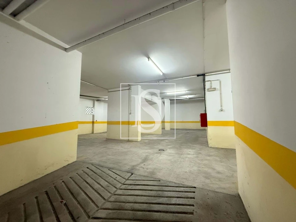 Garagem para Venda em Marvila, Ribeira Santarém, São Salvador, São Nicolau Foto 2