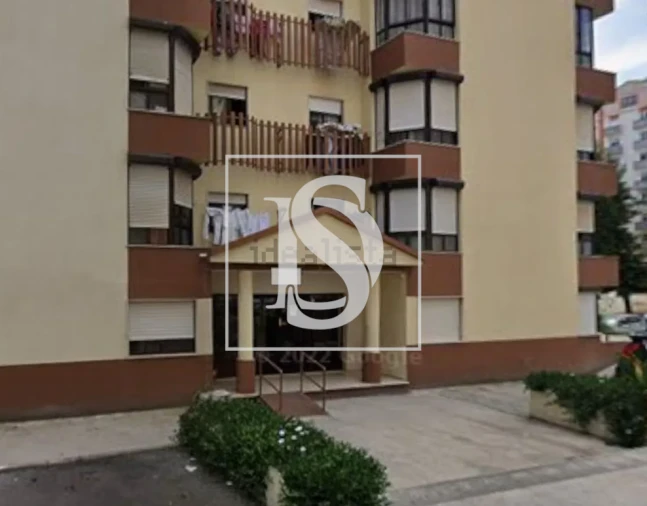 Apartamento T2 para Venda em Algueirão-Mem Martins Foto 1