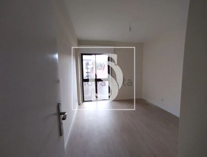 Apartamento T2 para Venda em Algueirão-Mem Martins Foto 4