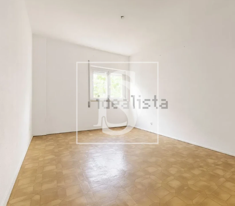 Apartamento T2 para Venda em Laranjeiro e Feijó Foto 1