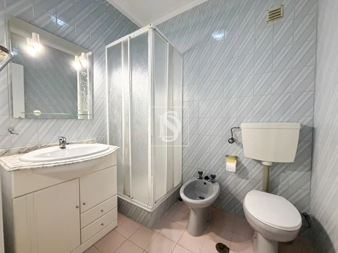 Apartamento T4 para Venda em Braga (Maximinos, Sé e Cividade) Foto 17