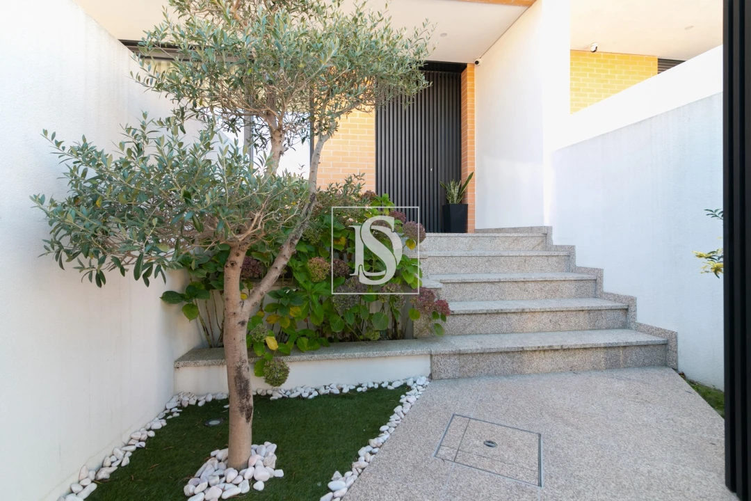 Moradia T3 para Venda em Palmeira Foto 39