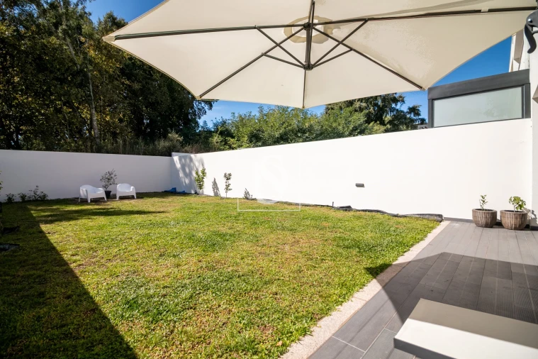 Moradia T3 para Venda em Palmeira Foto 30