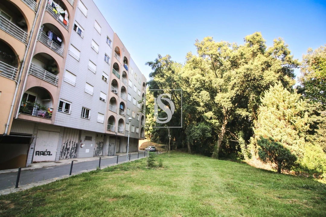 Apartamento T3 para Venda em Braga (Maximinos, Sé e Cividade) Foto 15