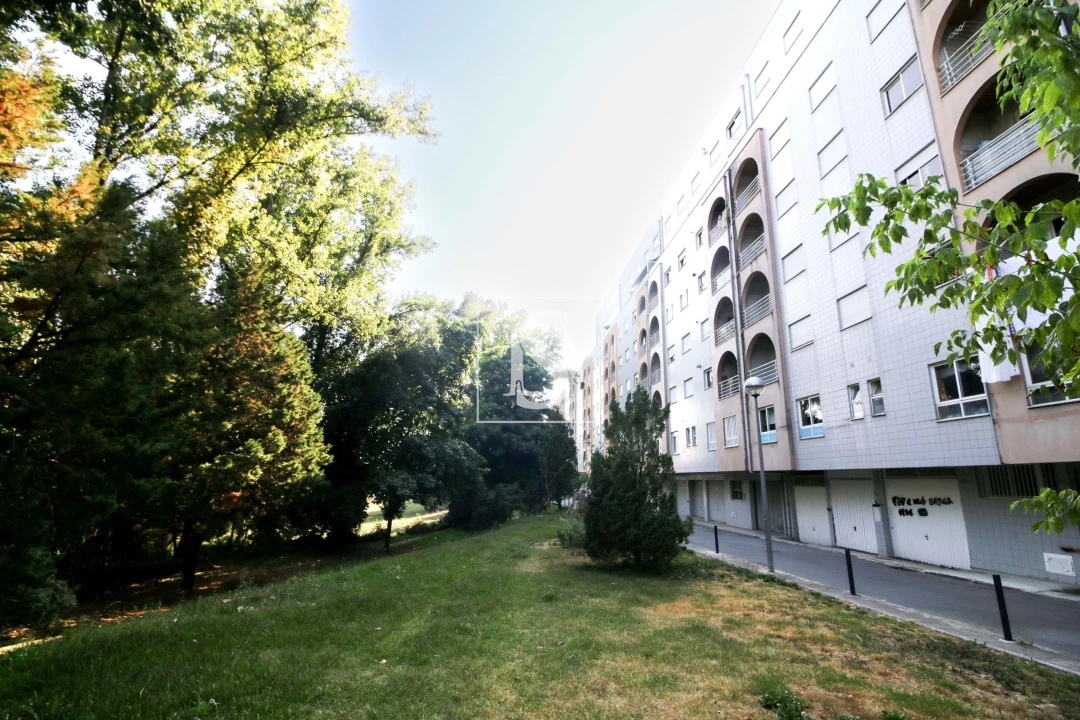 Apartamento T3 para Venda em Braga (Maximinos, Sé e Cividade) Foto 17