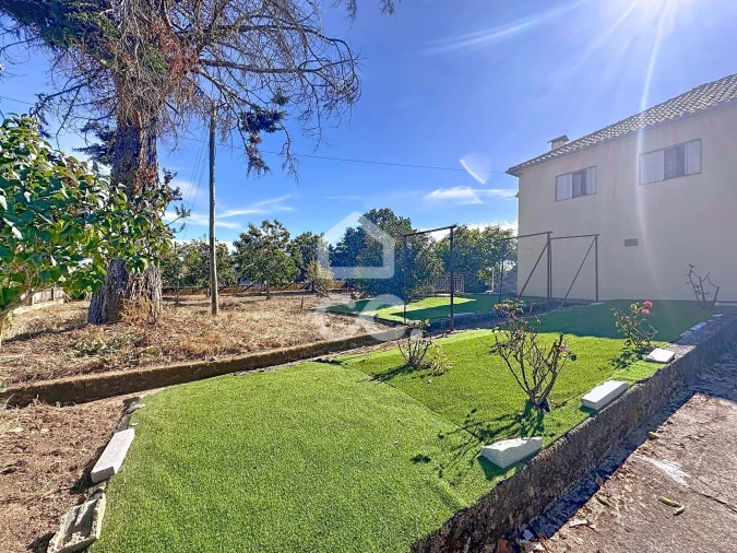 Moradia T3 para Venda em Serapicos Foto 23