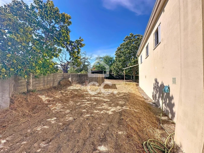 Moradia T3 para Venda em Serapicos Foto 30