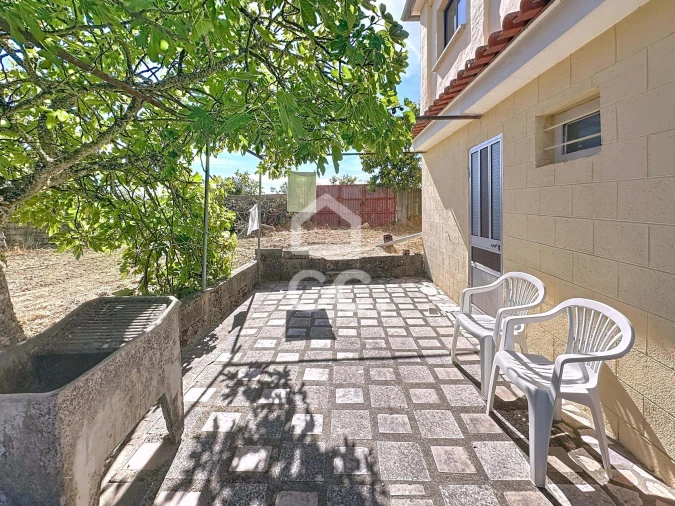 Moradia T3 para Venda em Serapicos Foto 29