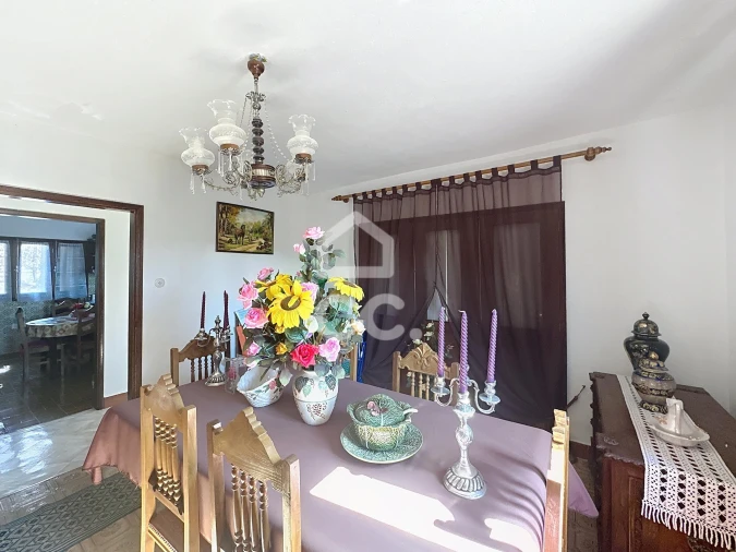 Moradia T3 para Venda em Serapicos Foto 5