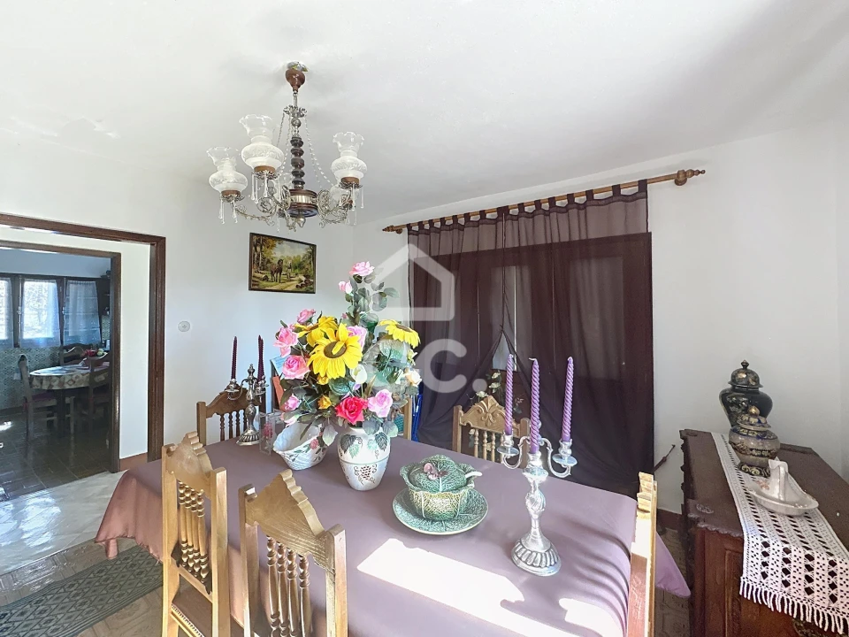 Moradia T3 para Venda em Serapicos Foto 5