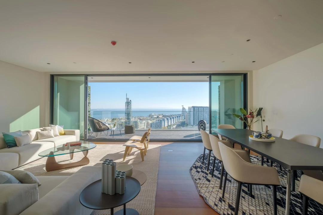 Apartamento T4 para Venda em Parque das Nações Foto 5