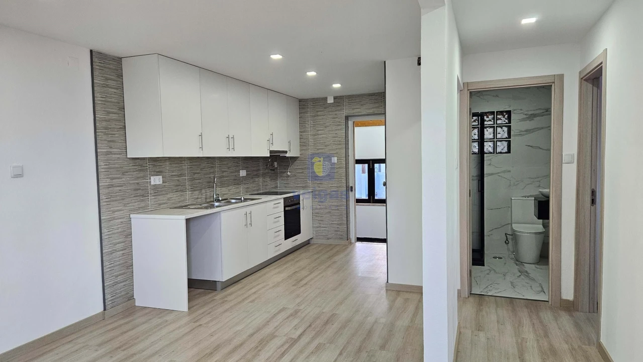 Moradia T3 para Venda em Caldas da Rainha - Santo Onofre e Serra do Bouro Foto 17