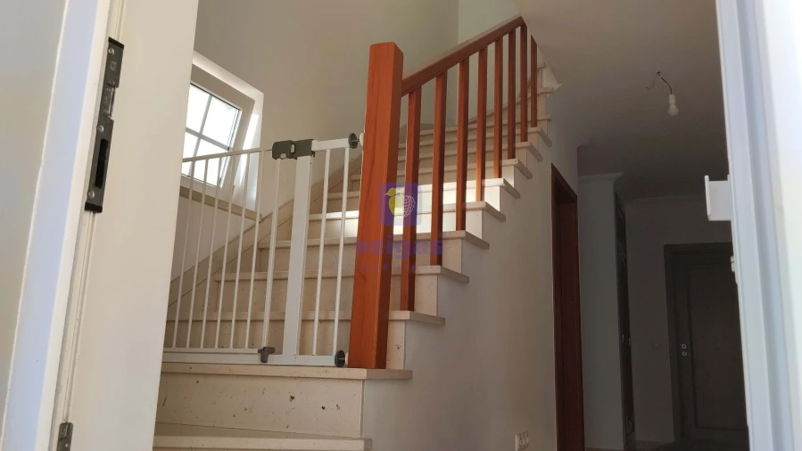 Moradia T4 para Venda em Peniche Foto 12