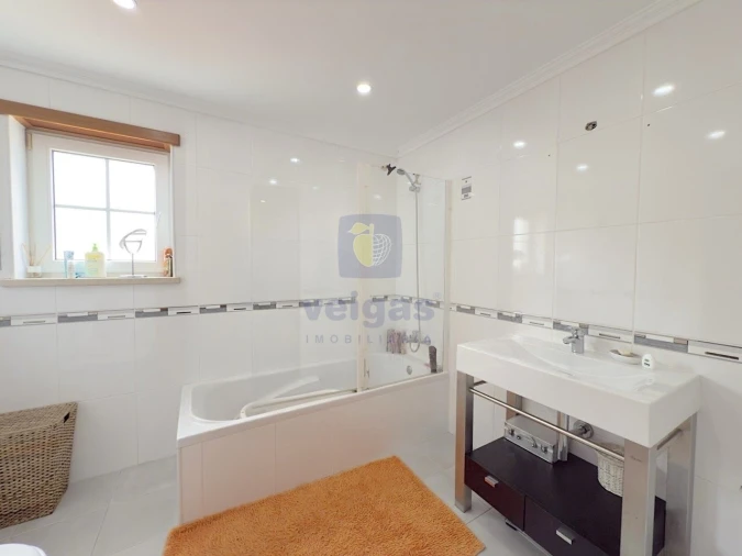 Moradia T4 para Venda em Peniche Foto 18