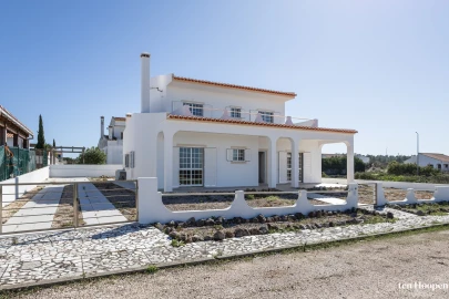 Moradia T4 para Venda em Aljezur