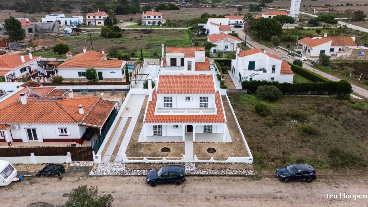 Moradia T4 para Venda em Aljezur Foto 32