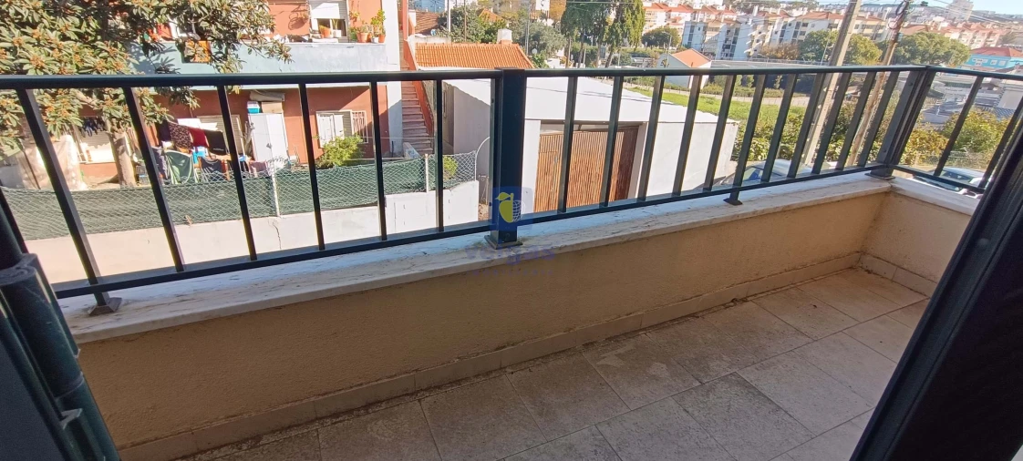 Moradia T6 para Venda em Odivelas Foto 30