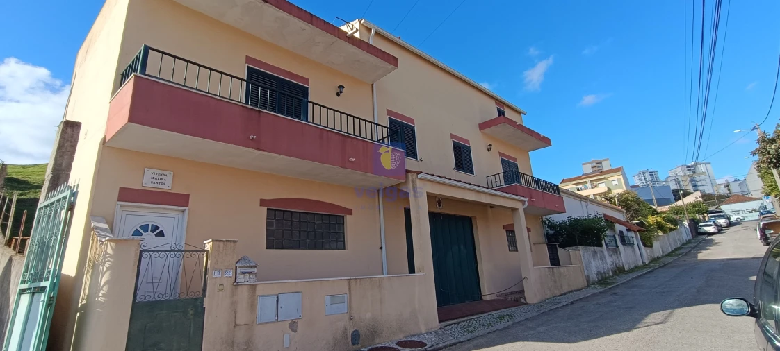 Moradia T6 para Venda em Odivelas Foto 1