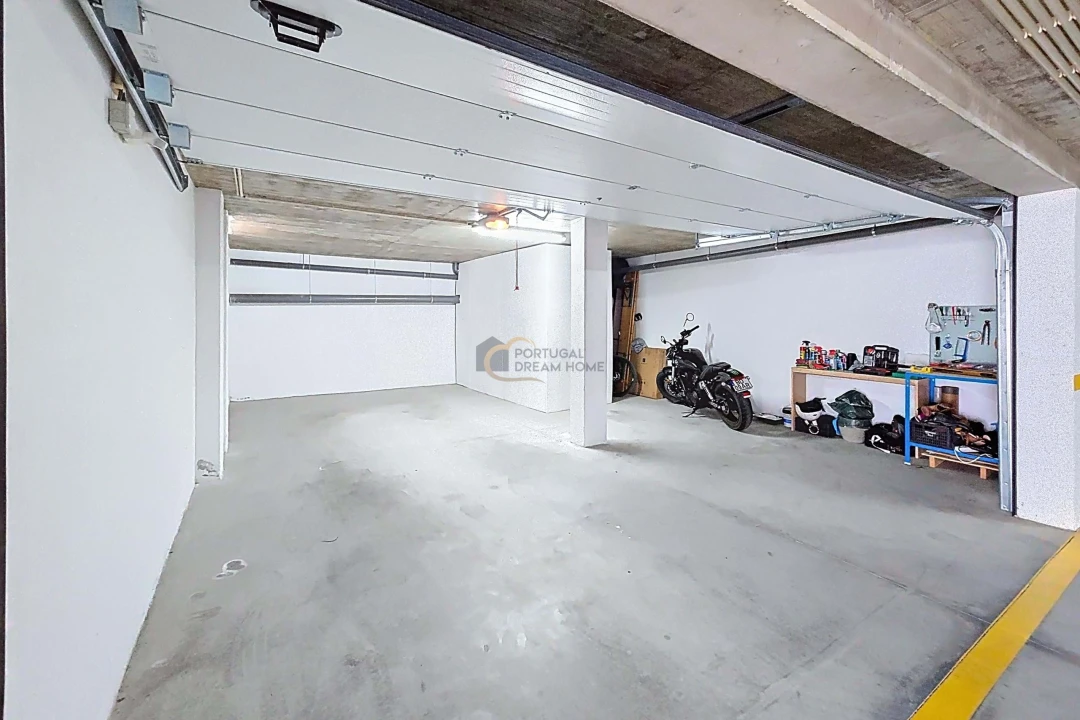 Apartamento T2 para Venda em Guia Foto 21