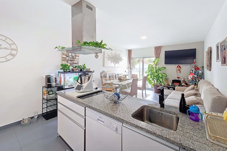 Apartamento T2 para Venda em Guia Foto 11