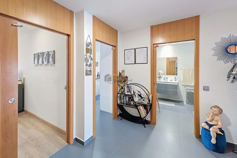 Apartamento T2 para Venda em Guia Foto 3