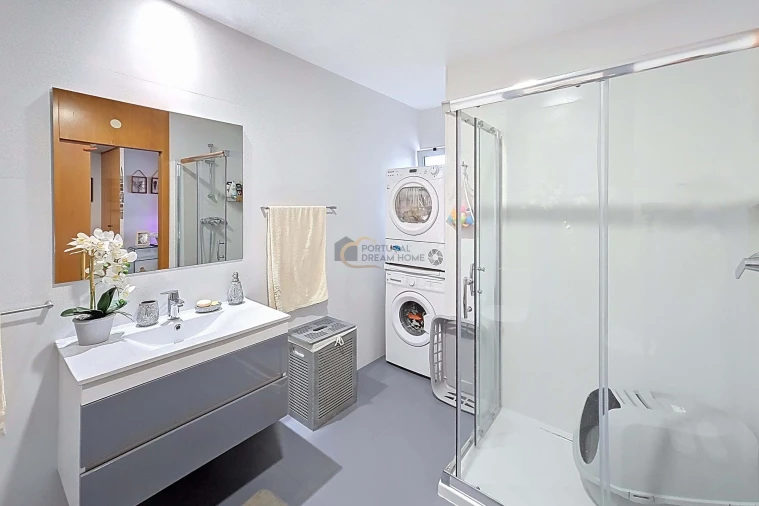 Apartamento T2 para Venda em Guia Foto 5