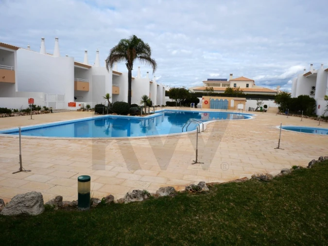 Apartamento T1 para Venda em Guia Foto 30