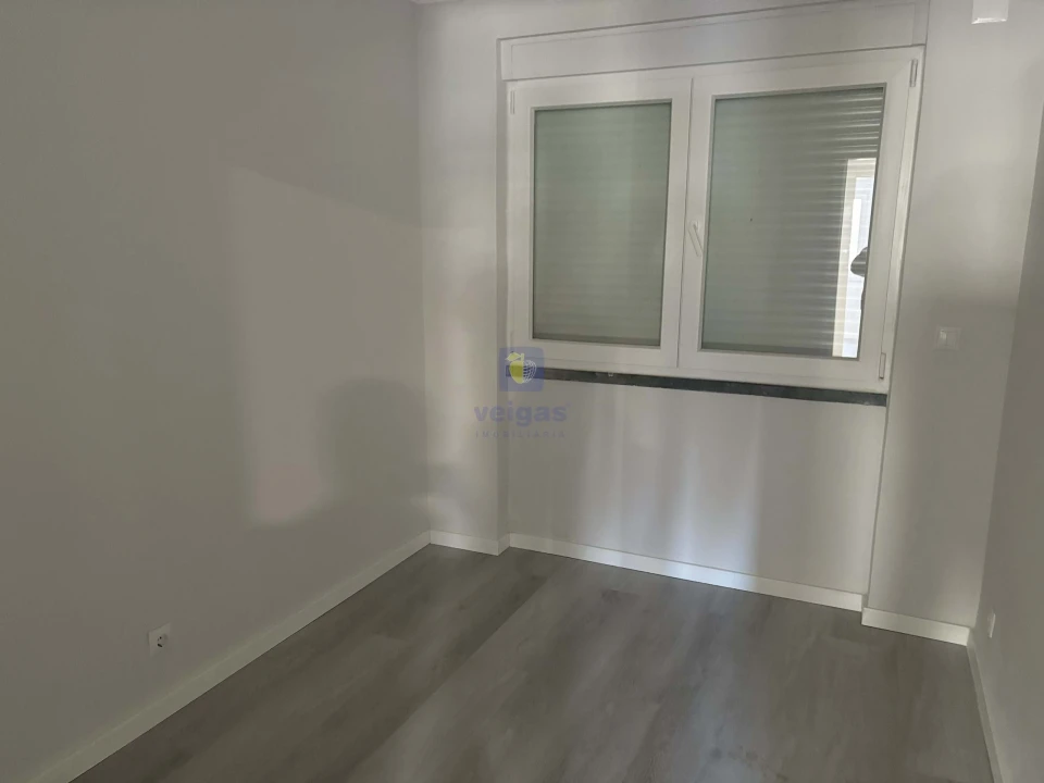 Apartamento T2 para Venda em Benfica Foto 17