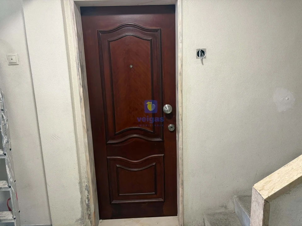 Apartamento T2 para Venda em Benfica Foto 23