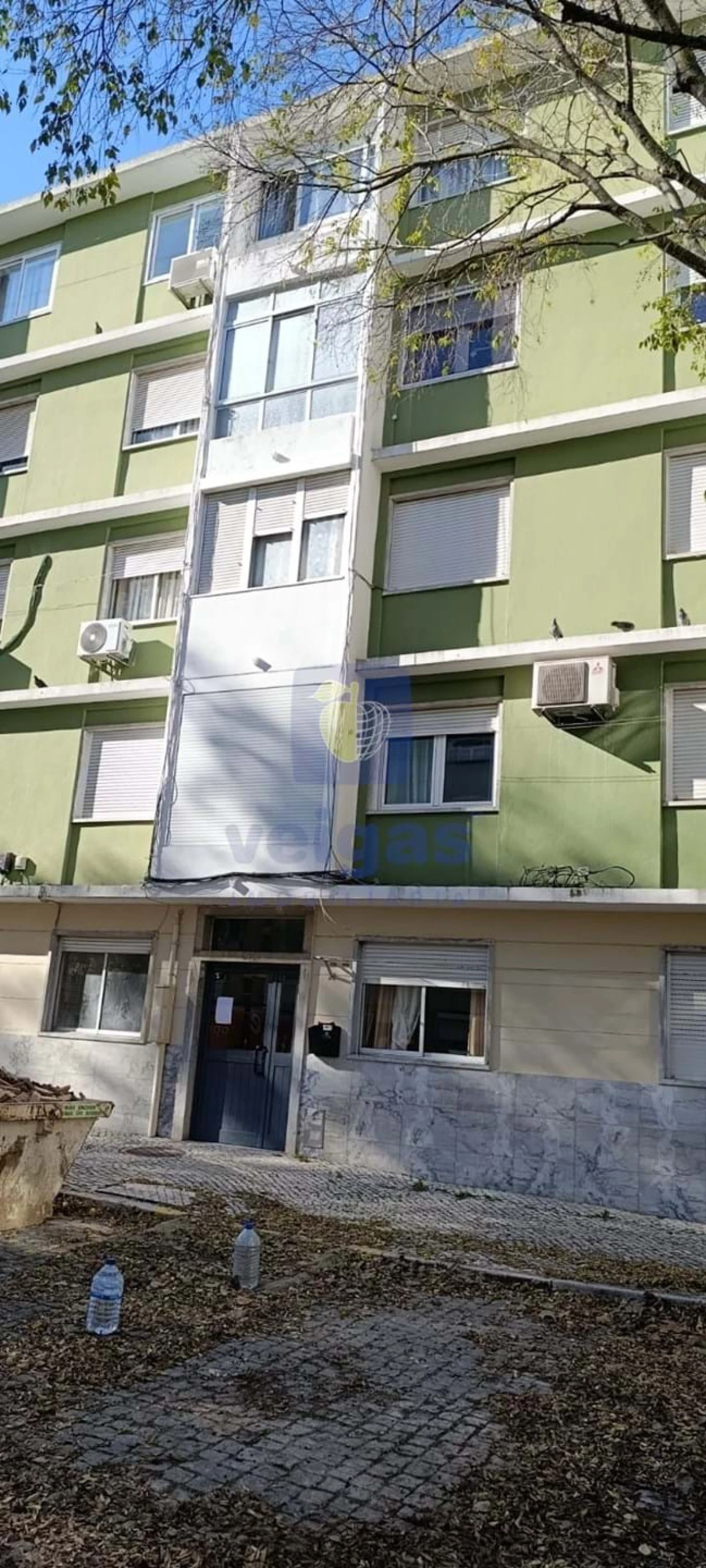Apartamento T2 para Venda em Benfica Foto 9