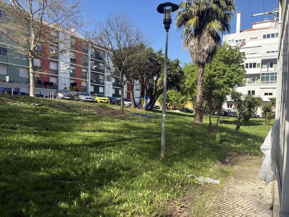Apartamento T2 para Venda em Benfica Foto 21