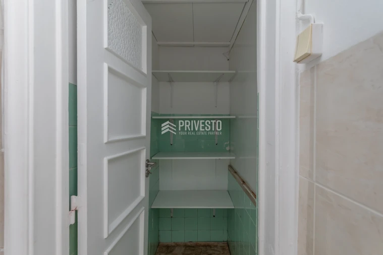 Apartamento T1 para Venda em Agualva e Mira-Sintra Foto 8