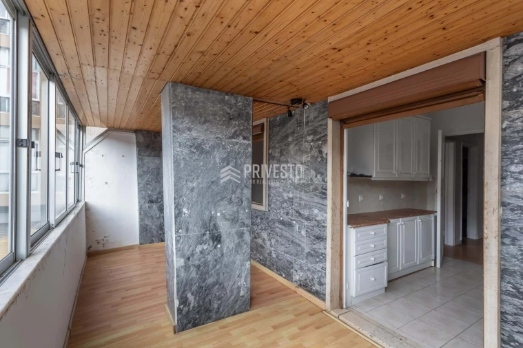 Apartamento T1 para Venda em Agualva e Mira-Sintra Foto 4