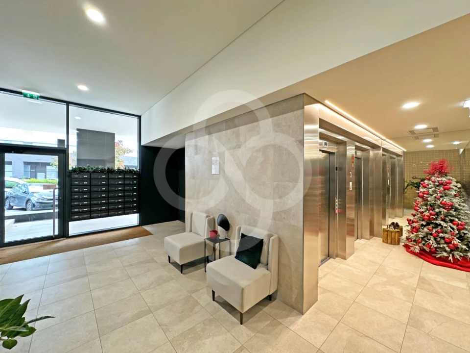 Apartamento T2 para Venda em Lumiar Foto 4
