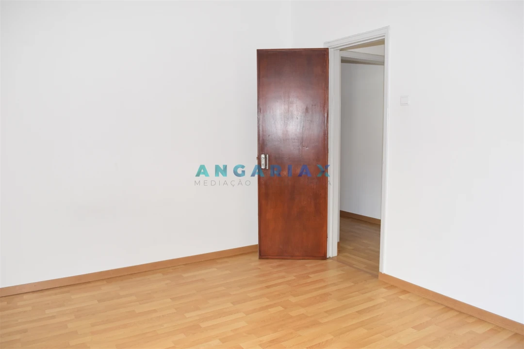 Apartamento T3 para Arrendamento em Leiria, Pousos, Barreira e Cortes Foto 11